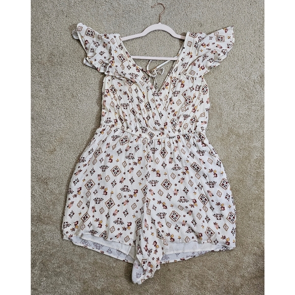 Gauze Surplice Romper - Picture 4 of 4